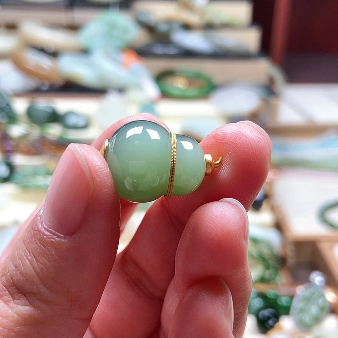 吊坠(不含链)18K金镶嵌和田玉