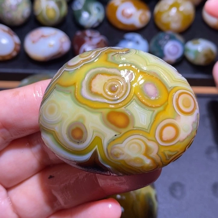 未镶嵌玛瑙/玉髓珠宝半成品55