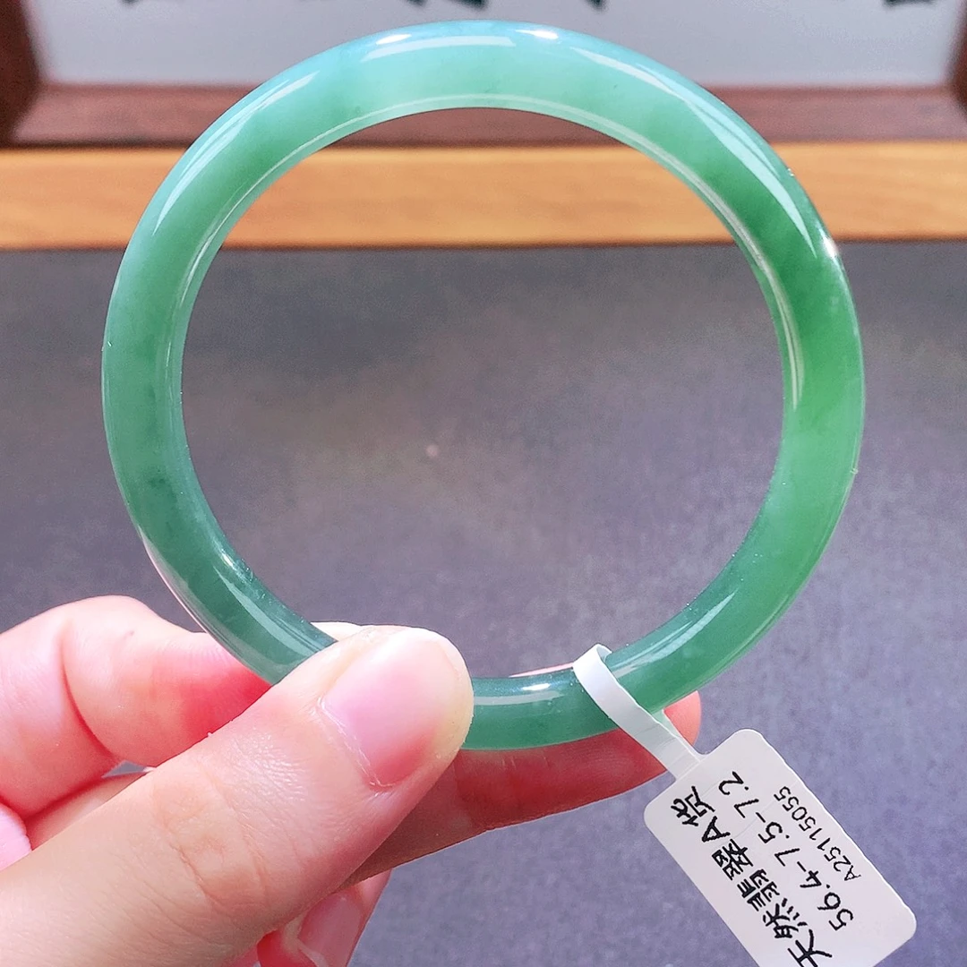 翡翠未镶嵌手镯天然翡翠