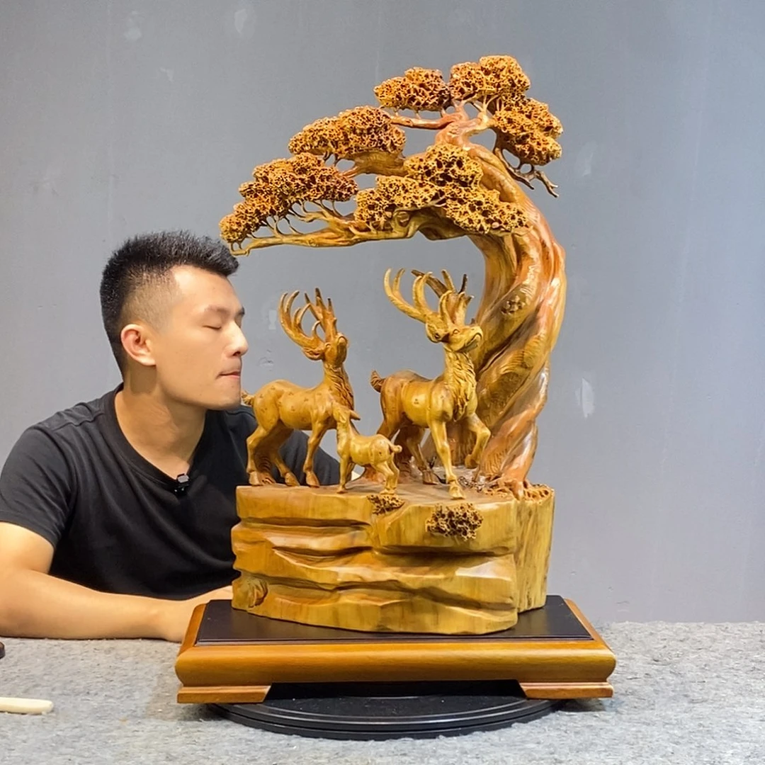 用***5柏木木雕作品赏析