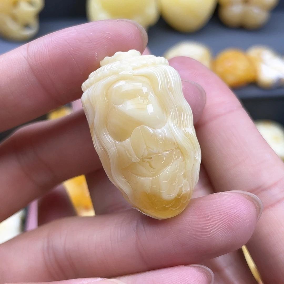 琥珀裸石未镶嵌蜜蜡