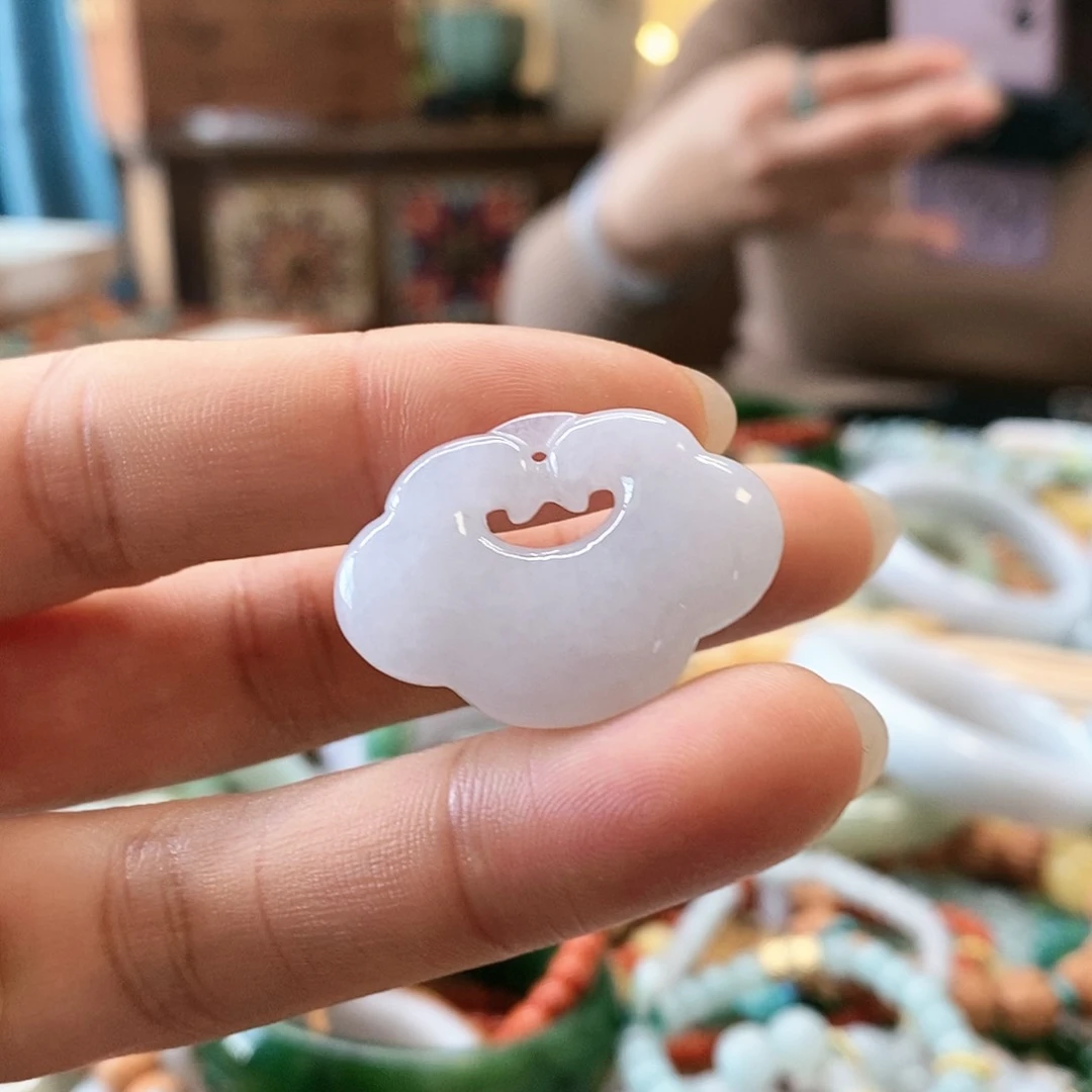 翡翠颈饰未镶嵌翡翠挂件