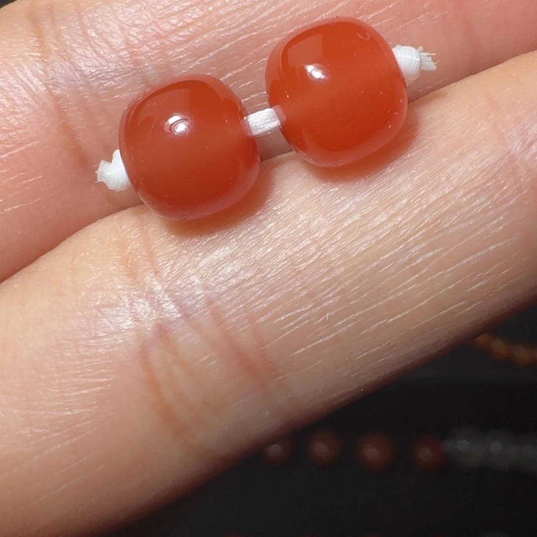 南红玛瑙未镶嵌樱桃红老形微纹8.3×7.3