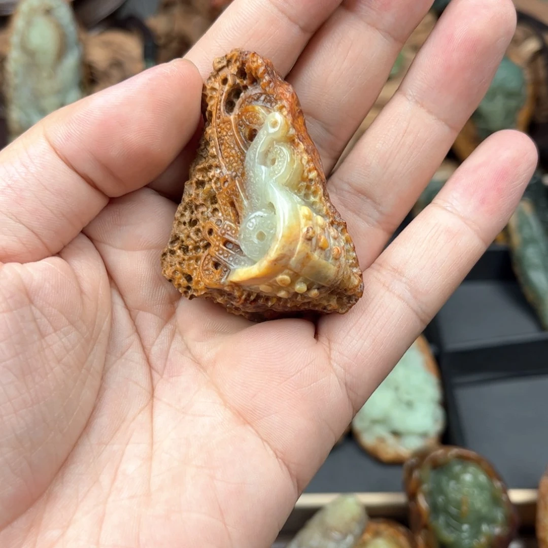 岫岩河磨玉（透闪石质玉）未镶嵌颈饰