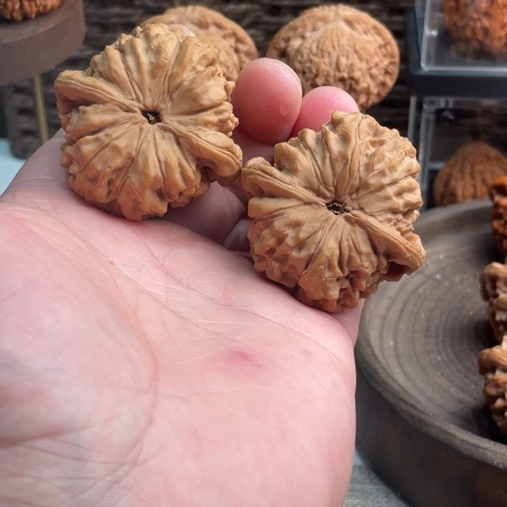 把件文玩核桃龙鼎47