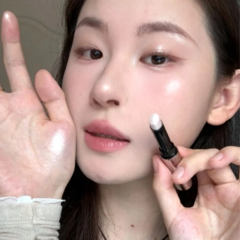 果冻高光爆闪眼部提亮高光棒碎钻细闪修容卧蚕眼影珠光新手自然