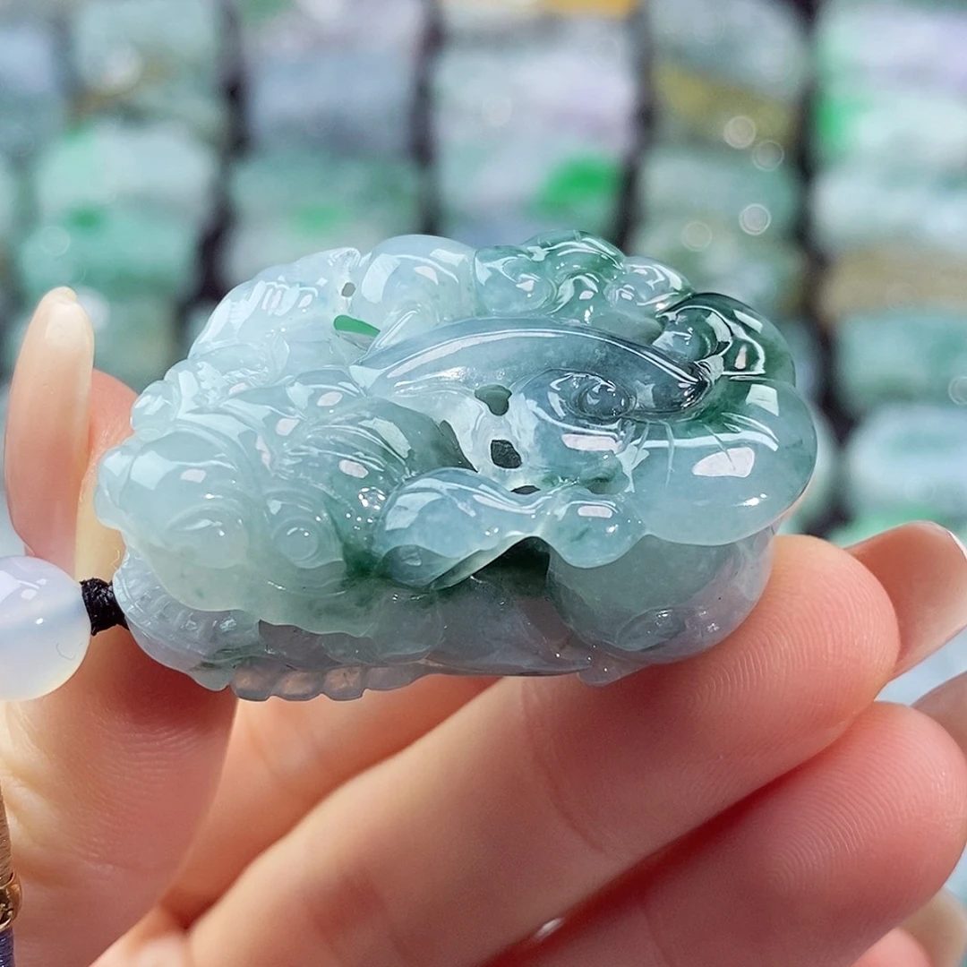 颈饰未镶嵌翡翠天然