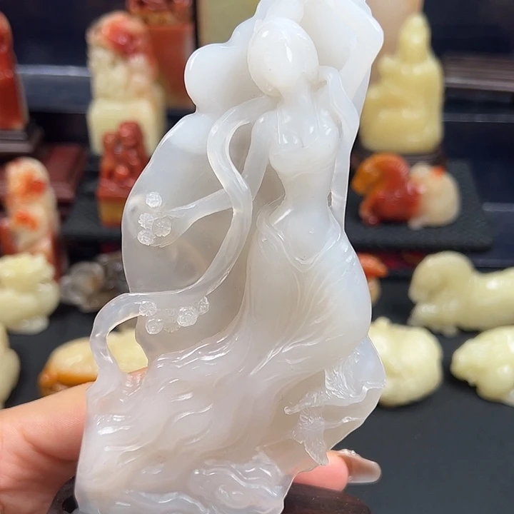 寿山石高山晶石摆件