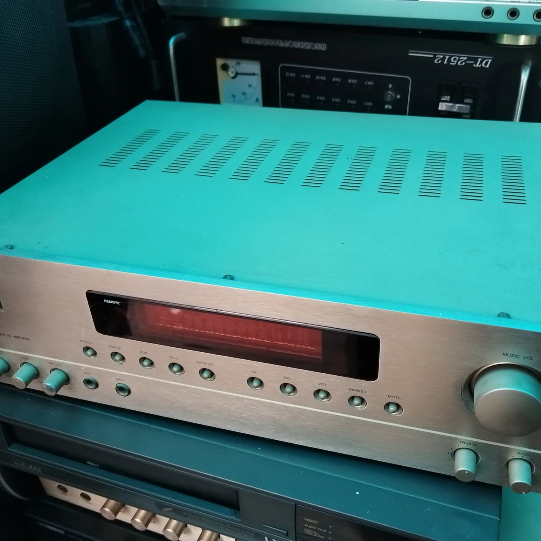 8新  家庭影院功放一台，不包邮费不支持七天无理由退货