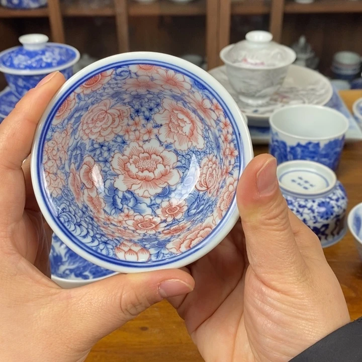 青花手绘釉下红万花