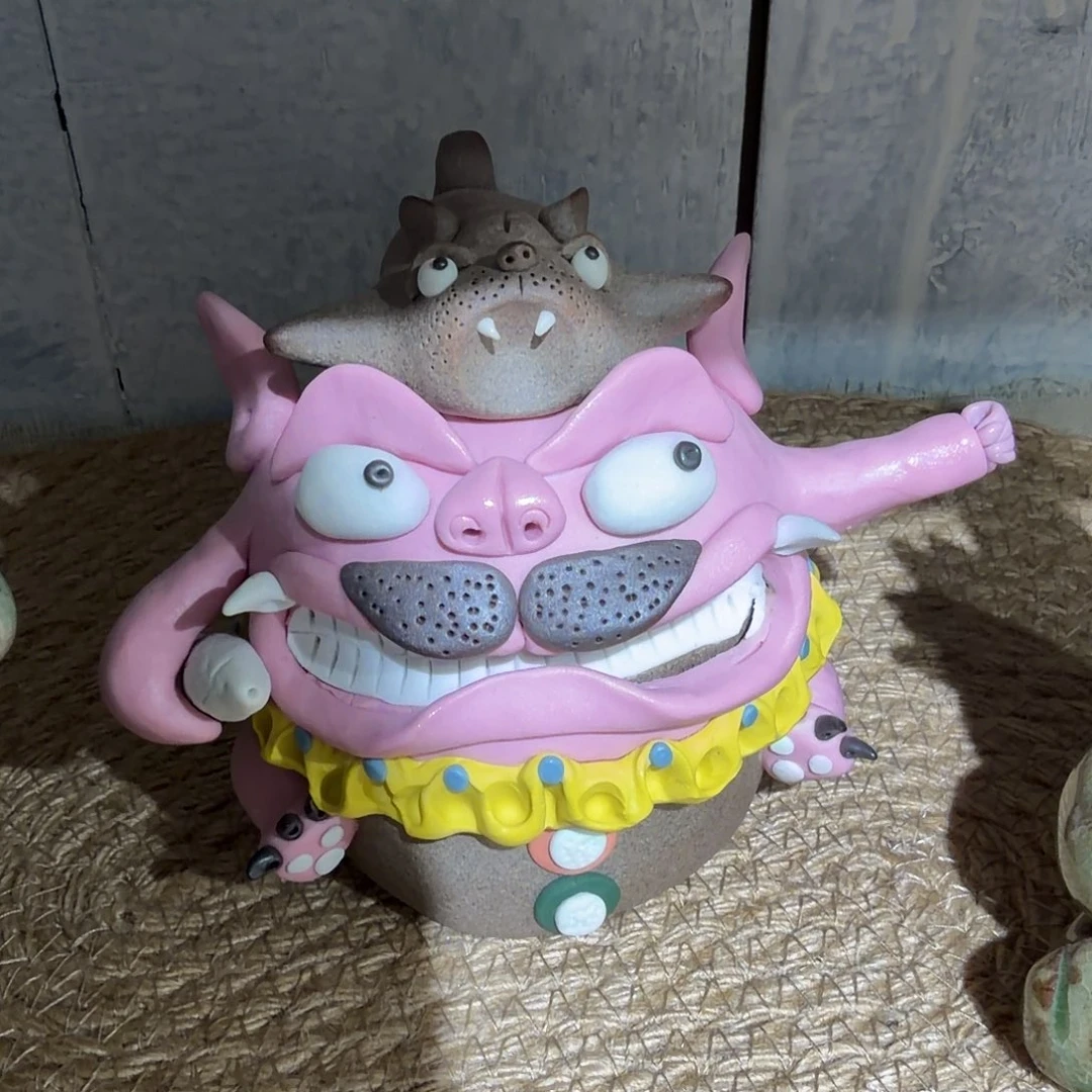 陶瓷微瑕貔貅摆件