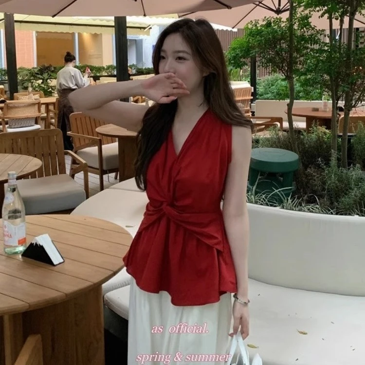 法式高级时尚气质女士上衣红色无袖收腰小衫超显瘦2025新款爆款夏