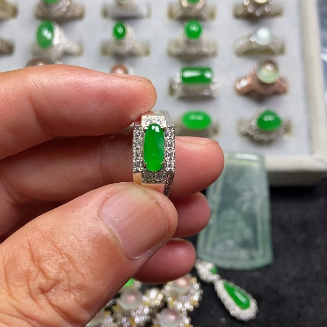 翡翠戒指未镶嵌戒指