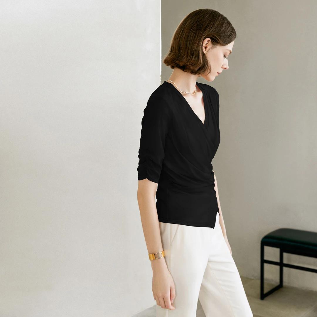 颜域黑色收腰衬衫女士春季时尚小衫简约衬衣V领上衣