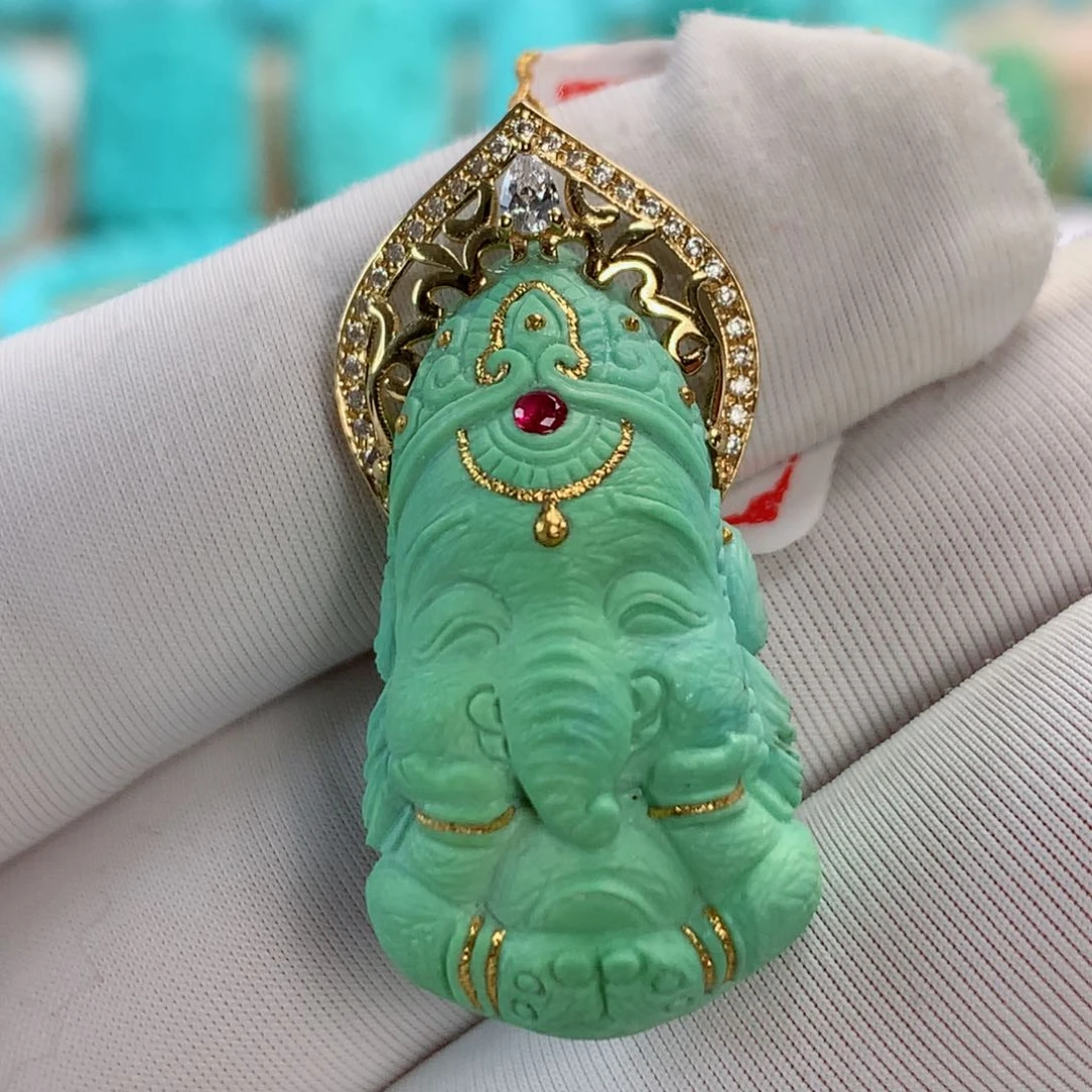 绿松石挂件18K金镶嵌