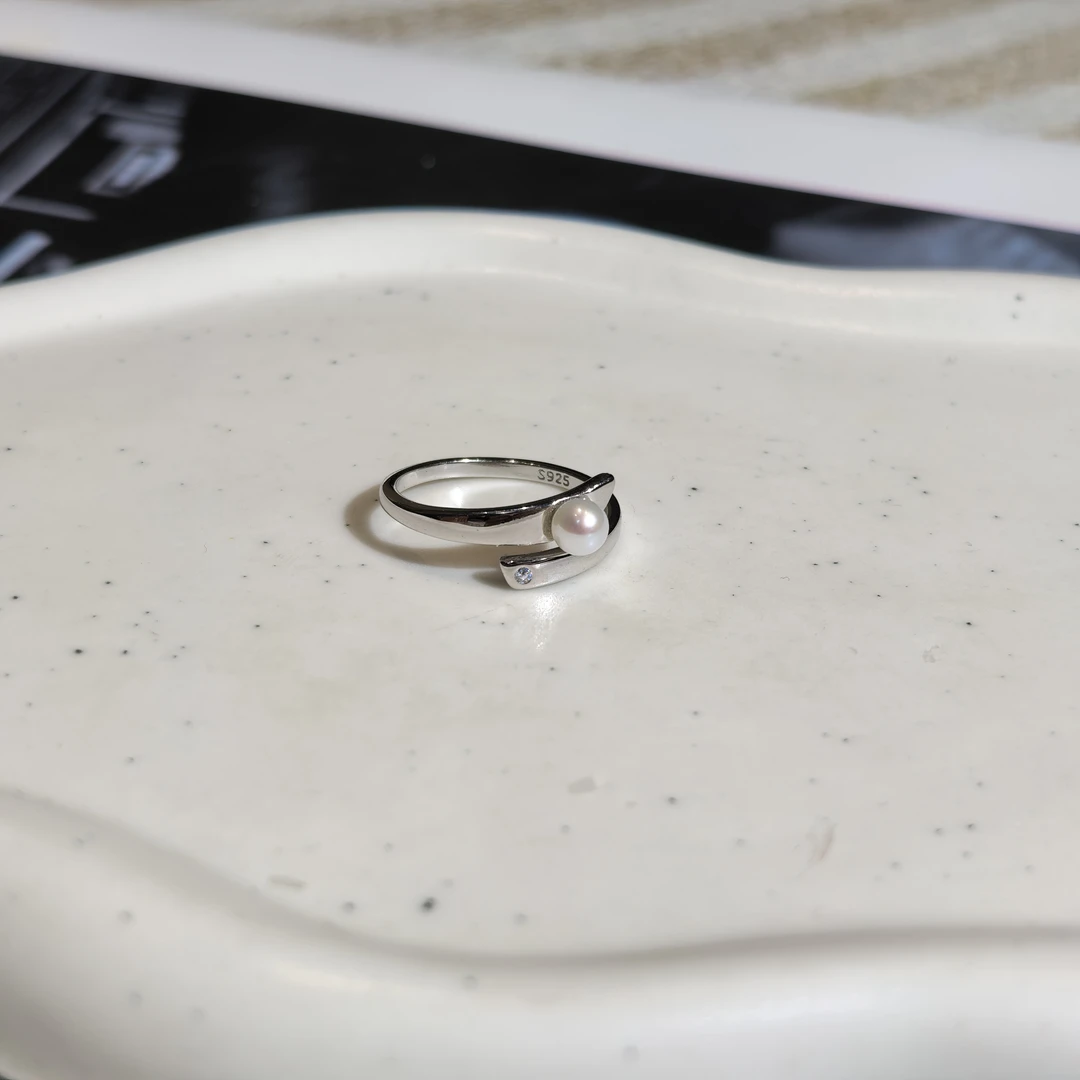 【A47】s925银螺旋素4-5mm珍珠戒指