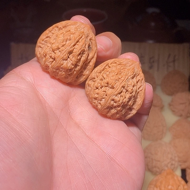 永***纹文玩核桃35尺全品密纹