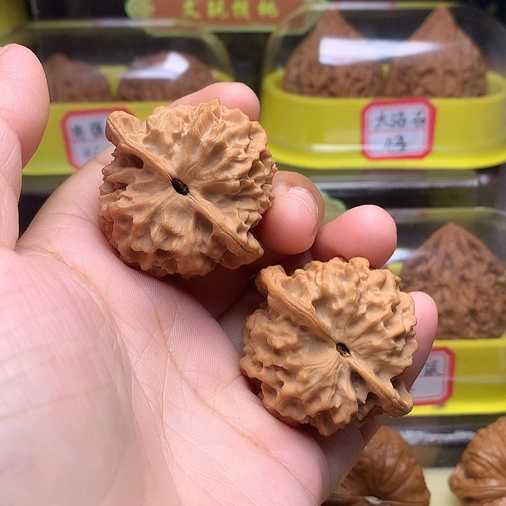 吊坠文玩核桃玄月