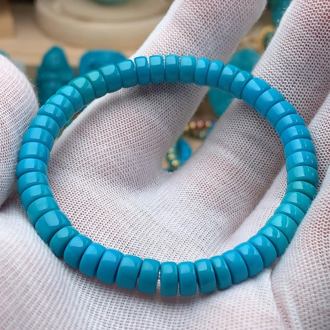 绿松石未镶嵌颈饰