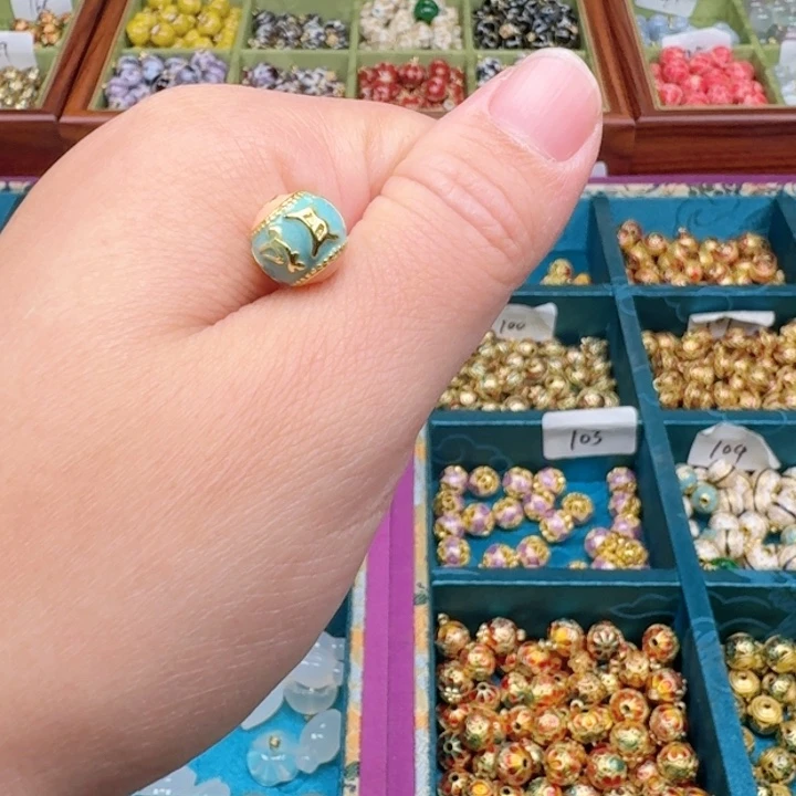 非遗传承手工圆珠扣