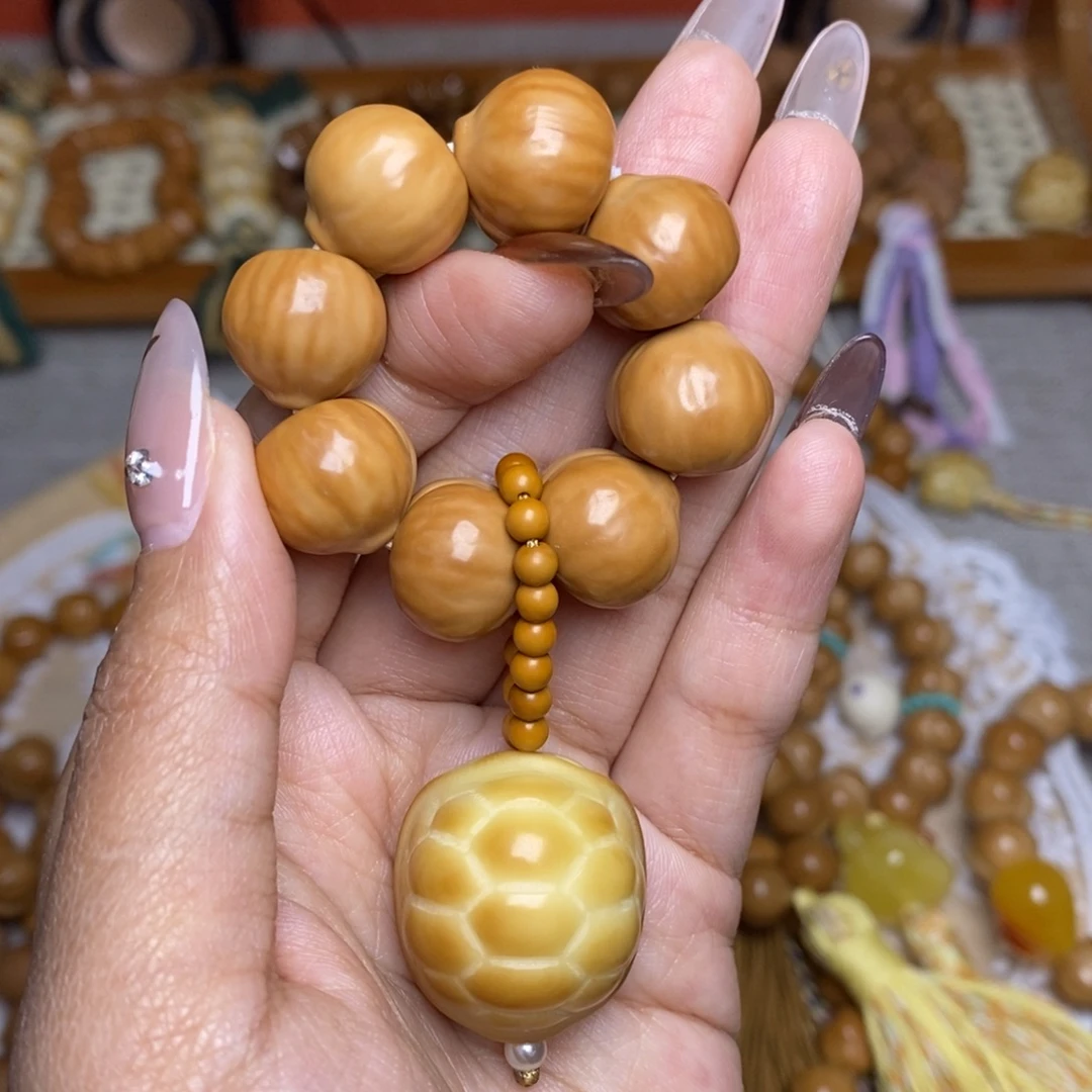 猴头核桃吊坠蜜桃臀➕大富甲手捻