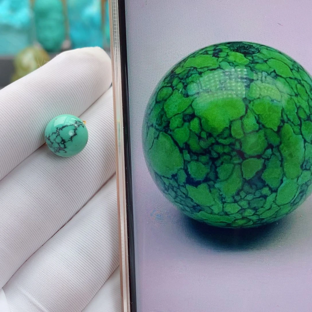 未镶嵌绿松石颈饰