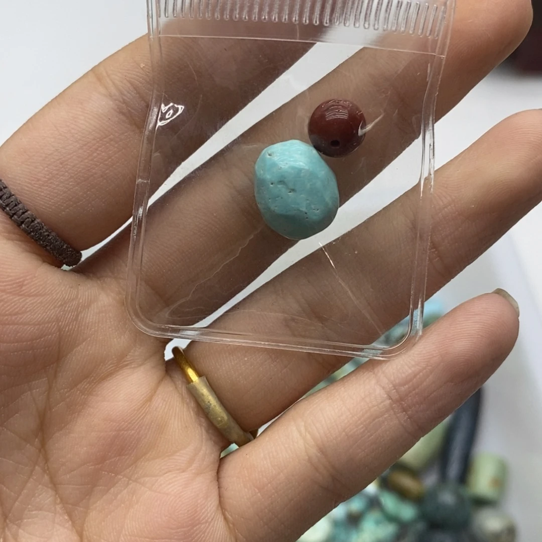 浅***.南红玛瑙未镶嵌珠宝奇石