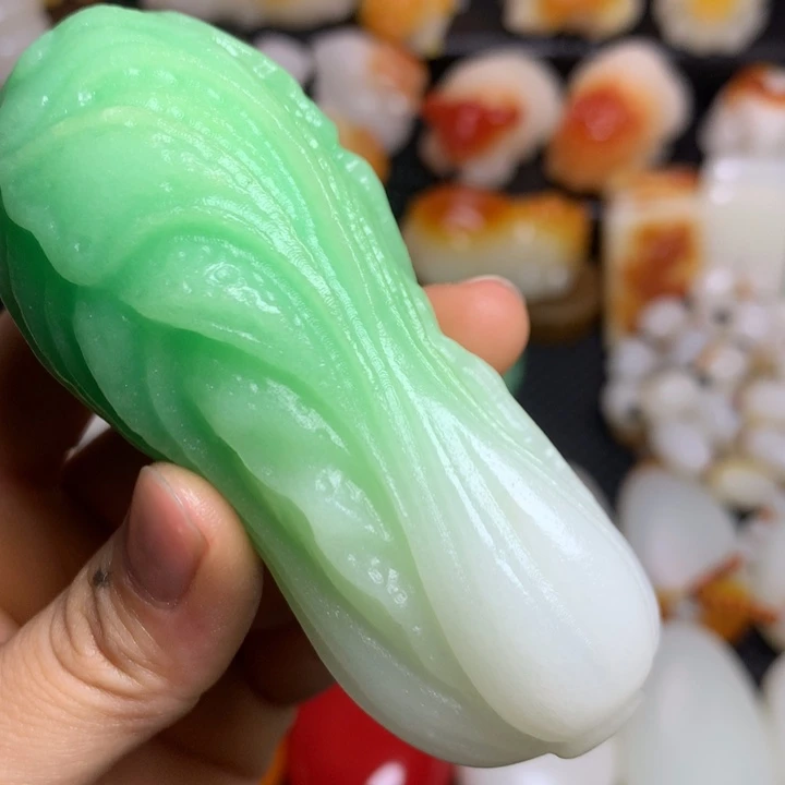 新疆戈壁石五彩石