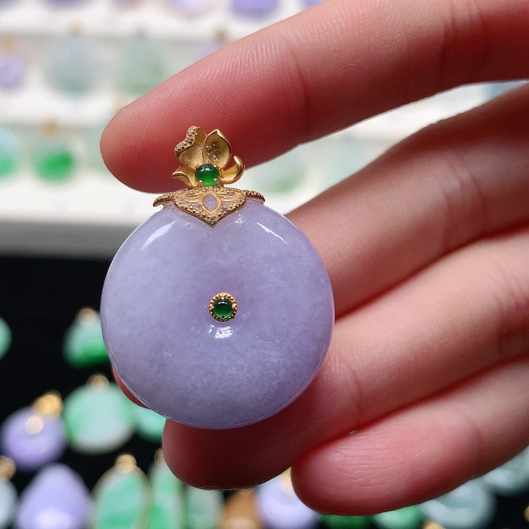 颈饰18K金镶嵌翡翠翡翠吊坠