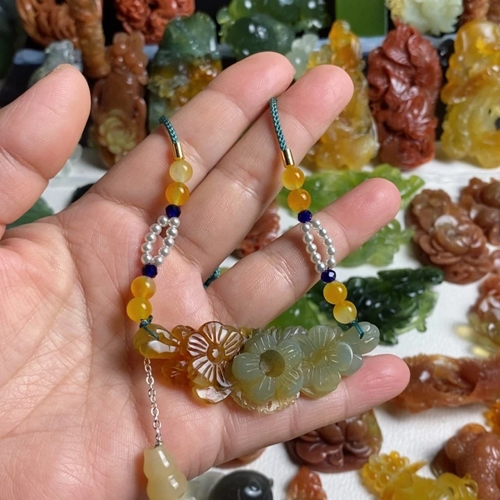 蛇纹石玉未镶嵌挂坠