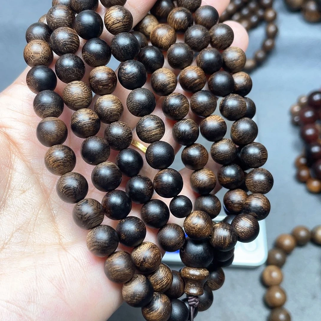 沉香手串白棋瘤疤0.8