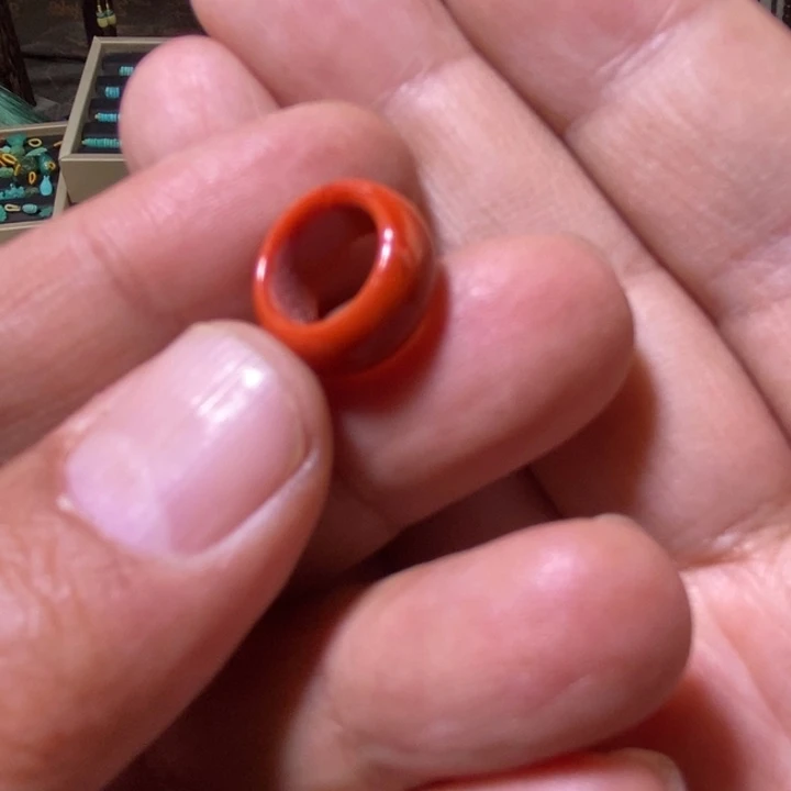 南红玛瑙配饰未镶嵌