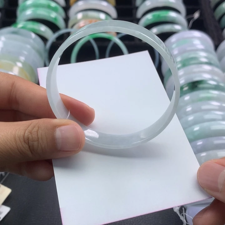 翡翠未镶嵌手镯公主方