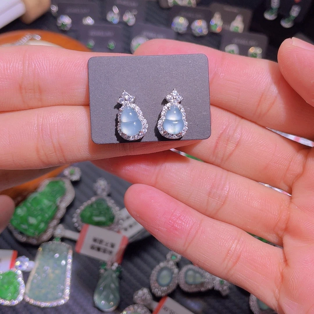 未镶嵌翡翠耳钉