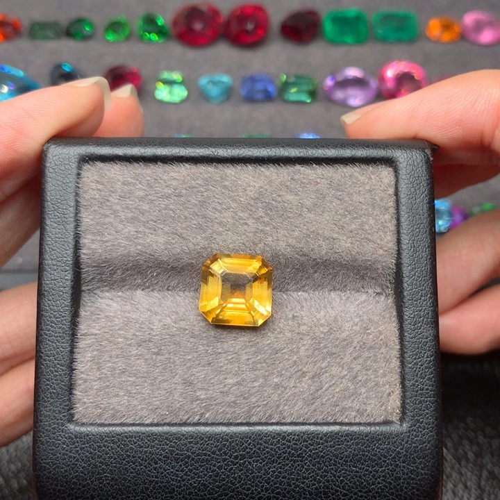 未镶嵌珠宝半成品黄晶裸石