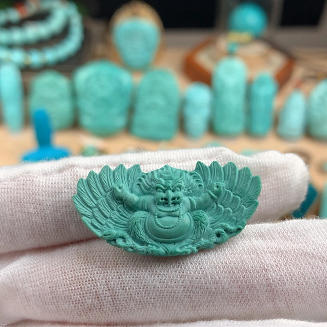 绿松石未镶嵌金翅鸟