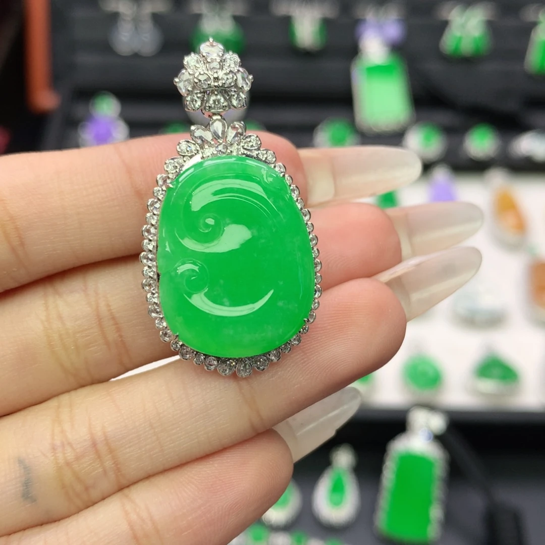 翡翠18K金镶嵌吊坠(不含链)