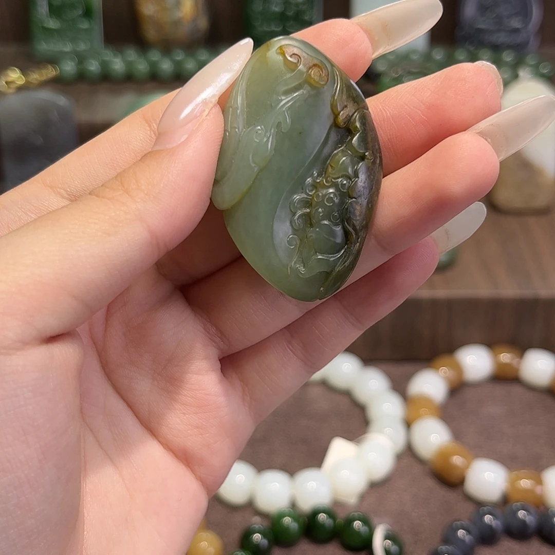 和田玉未镶嵌手串