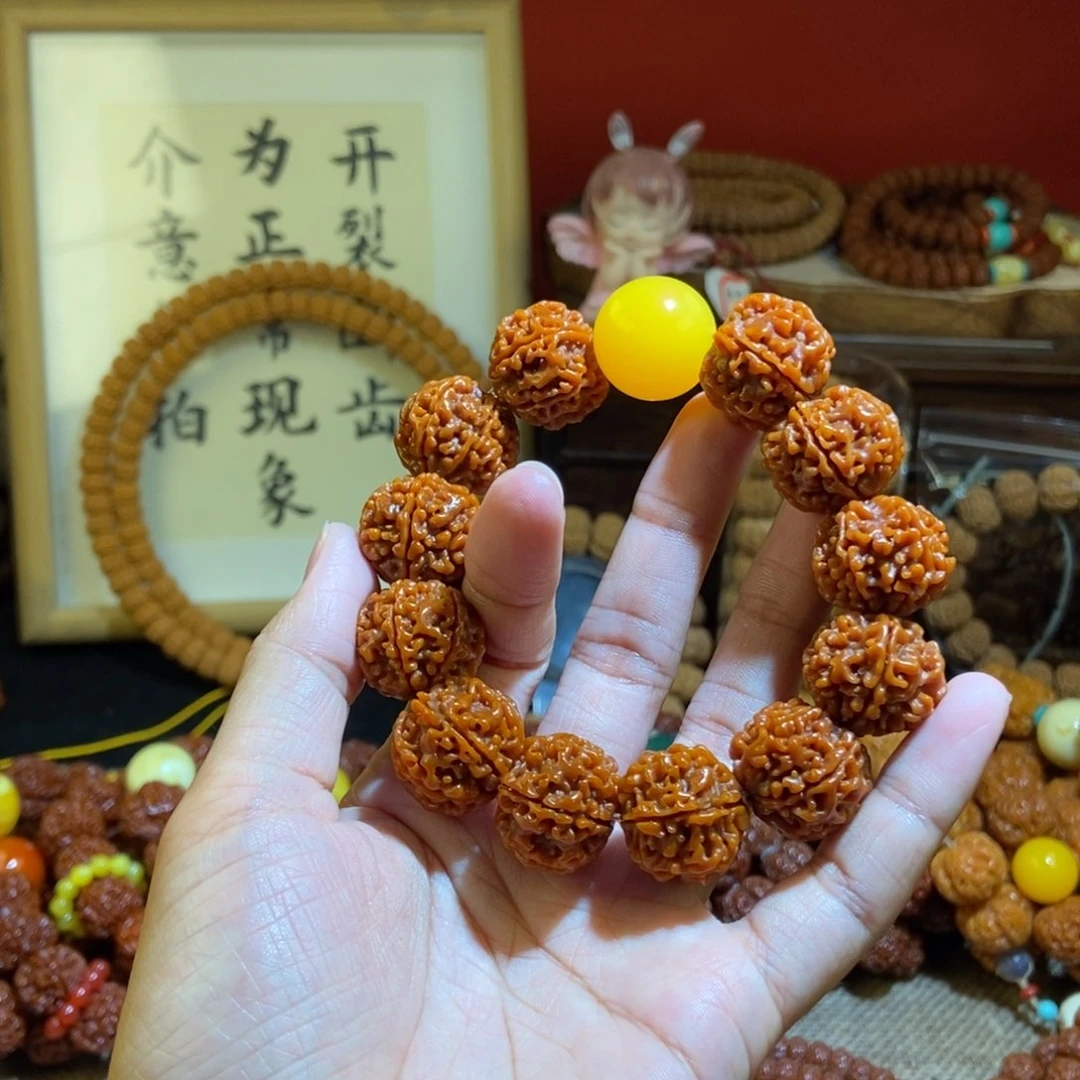 金刚菩提吊坠206半玉化