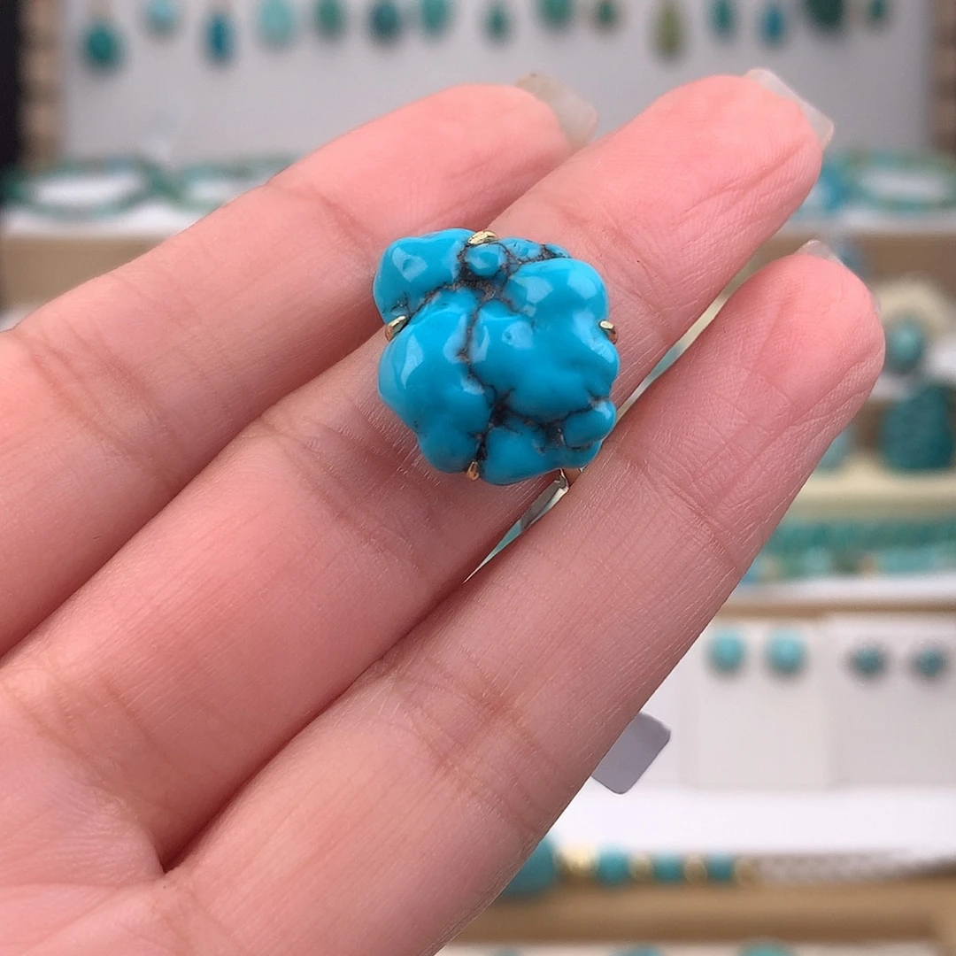 绿松石18K金镶嵌戒指