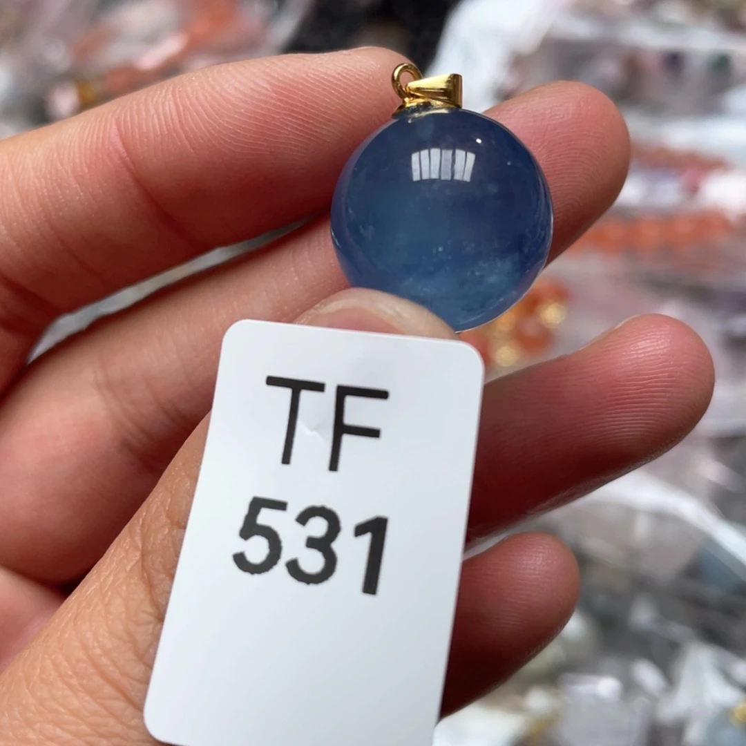 水晶多样性发一只未镶嵌