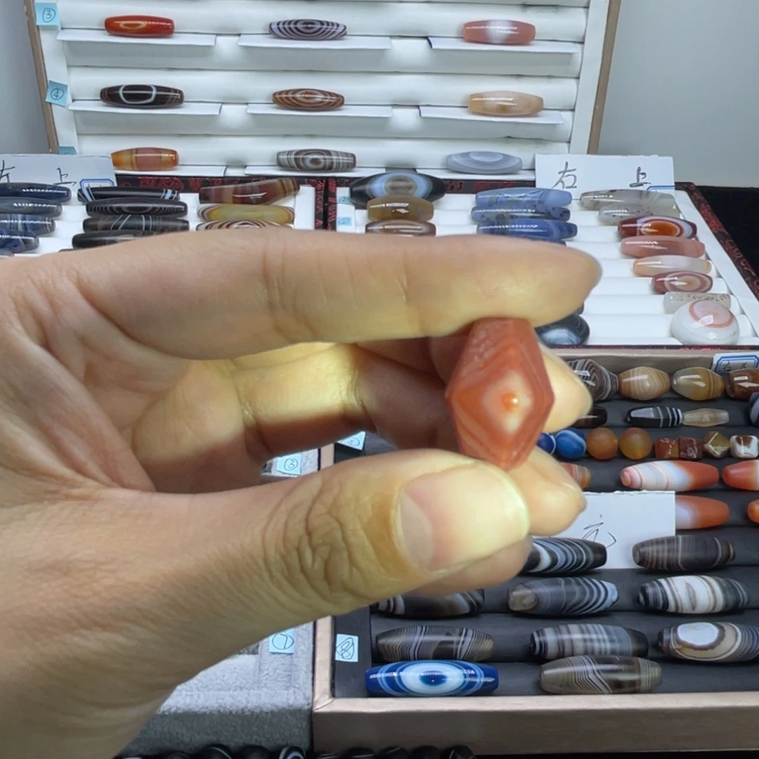 玛瑙/玉髓合金颈饰