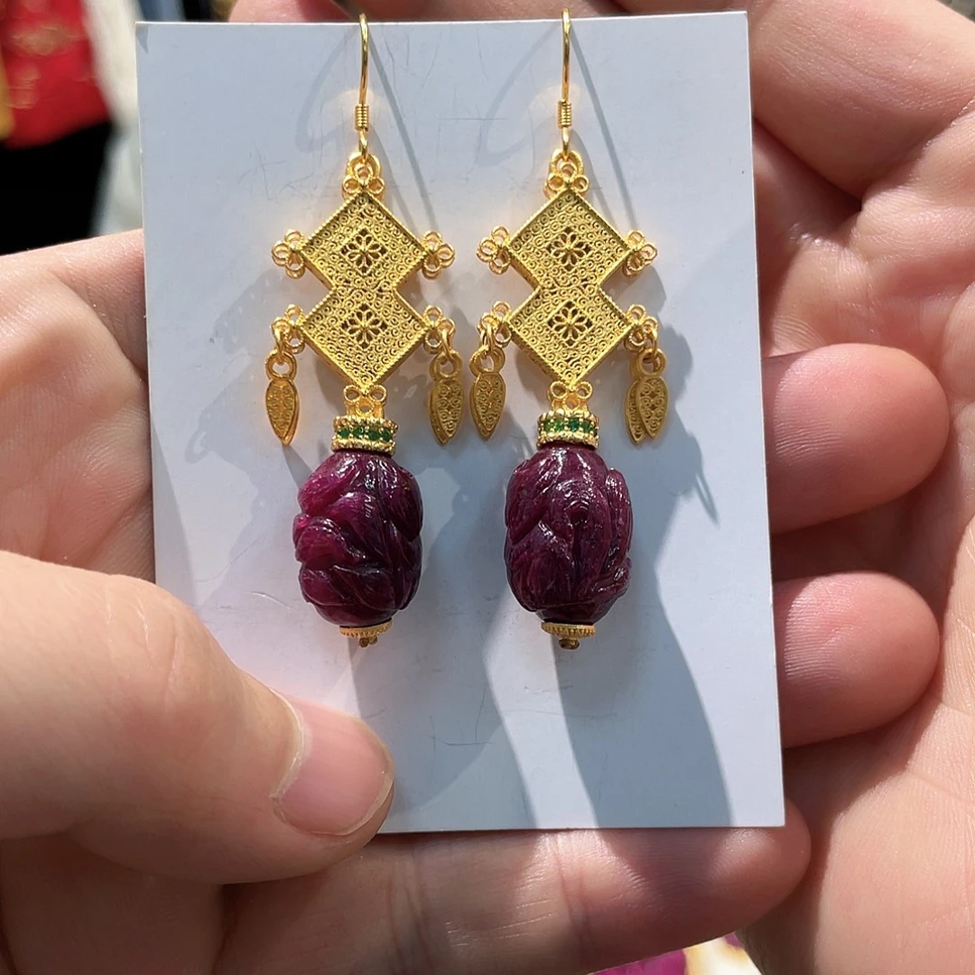 锦纶非金属红宝耳坠