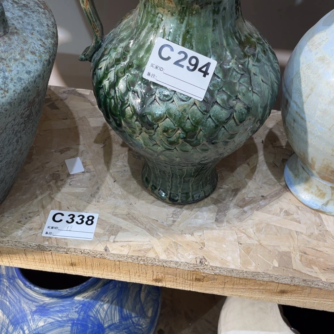 白泥花瓶景德镇陶瓷艺术研究院