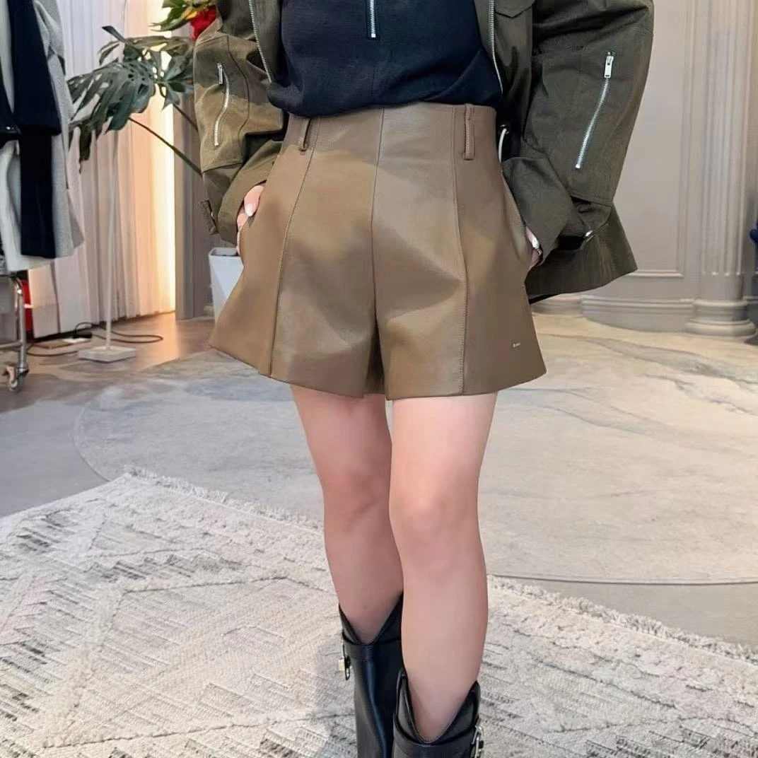 【顾文婷推荐】YOUWEI有尾 蛋白暗纹皮短裤 DT5224102