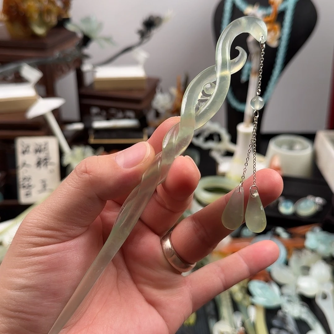蛇纹石玉未镶嵌发饰