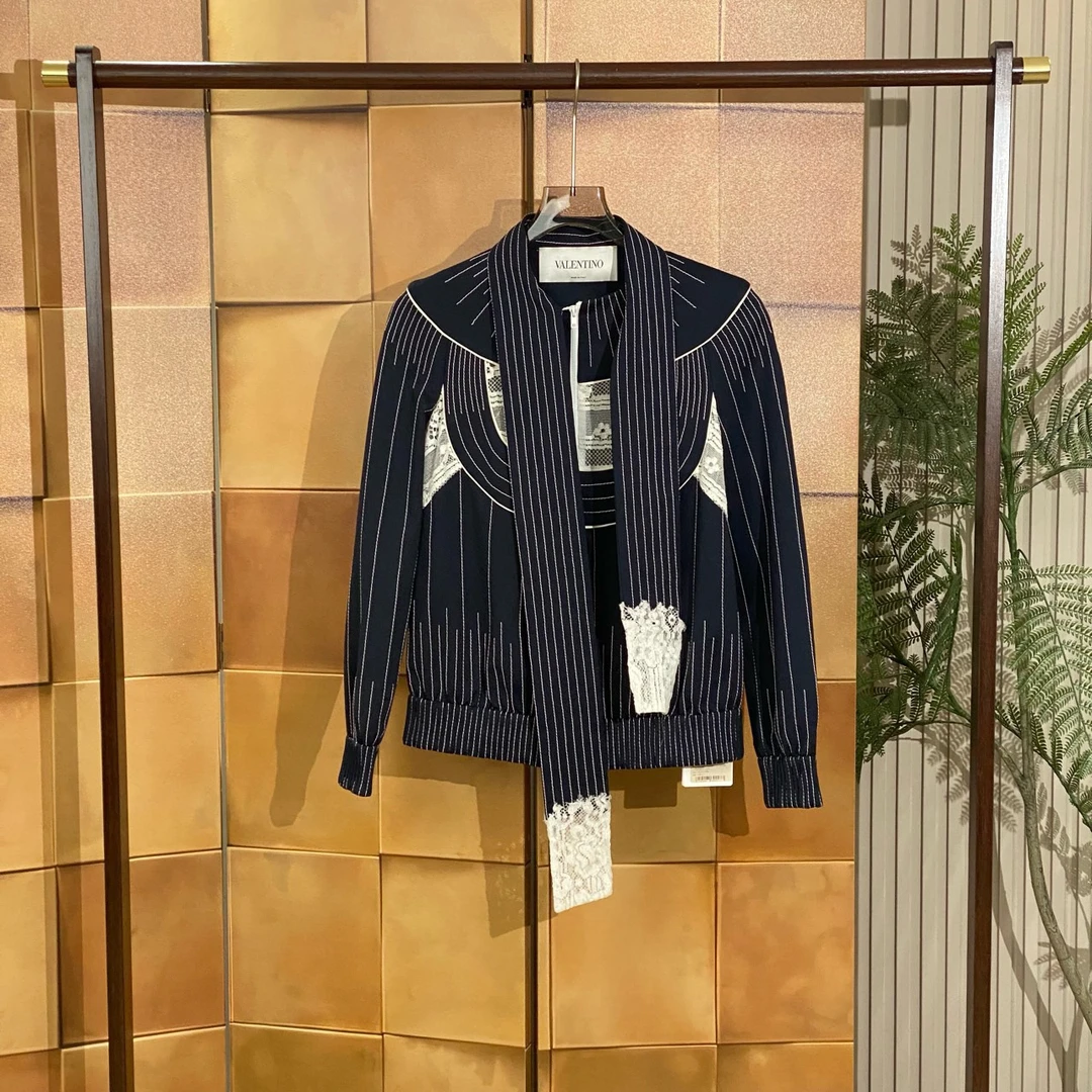 Valentino蕾丝拼接缝线围巾领外套/38码/公价2w+全新原吊/女42875