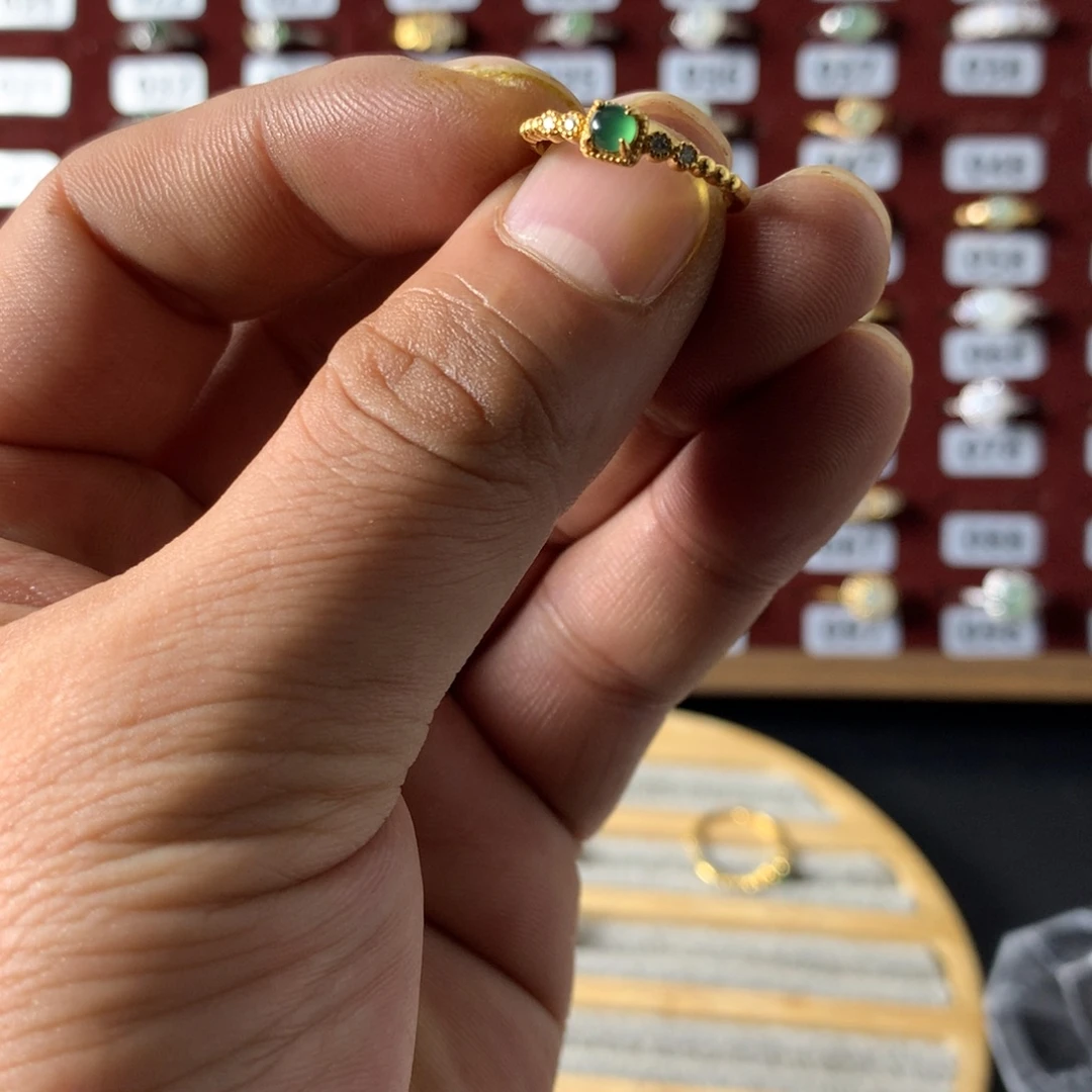 思***瘦翡翠银S925镶嵌戒指425