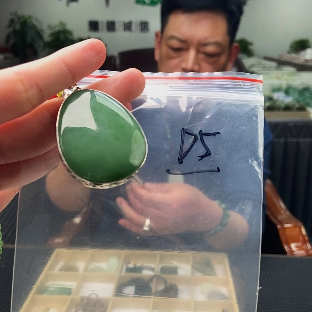 和田玉银S925镶嵌颈饰颜色多样性发拍一发一