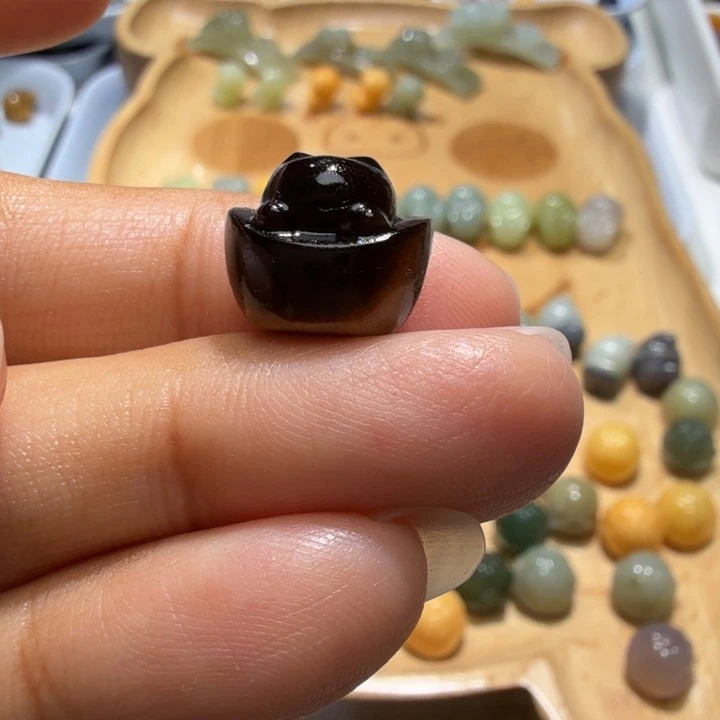未镶嵌和田玉珠宝半成品